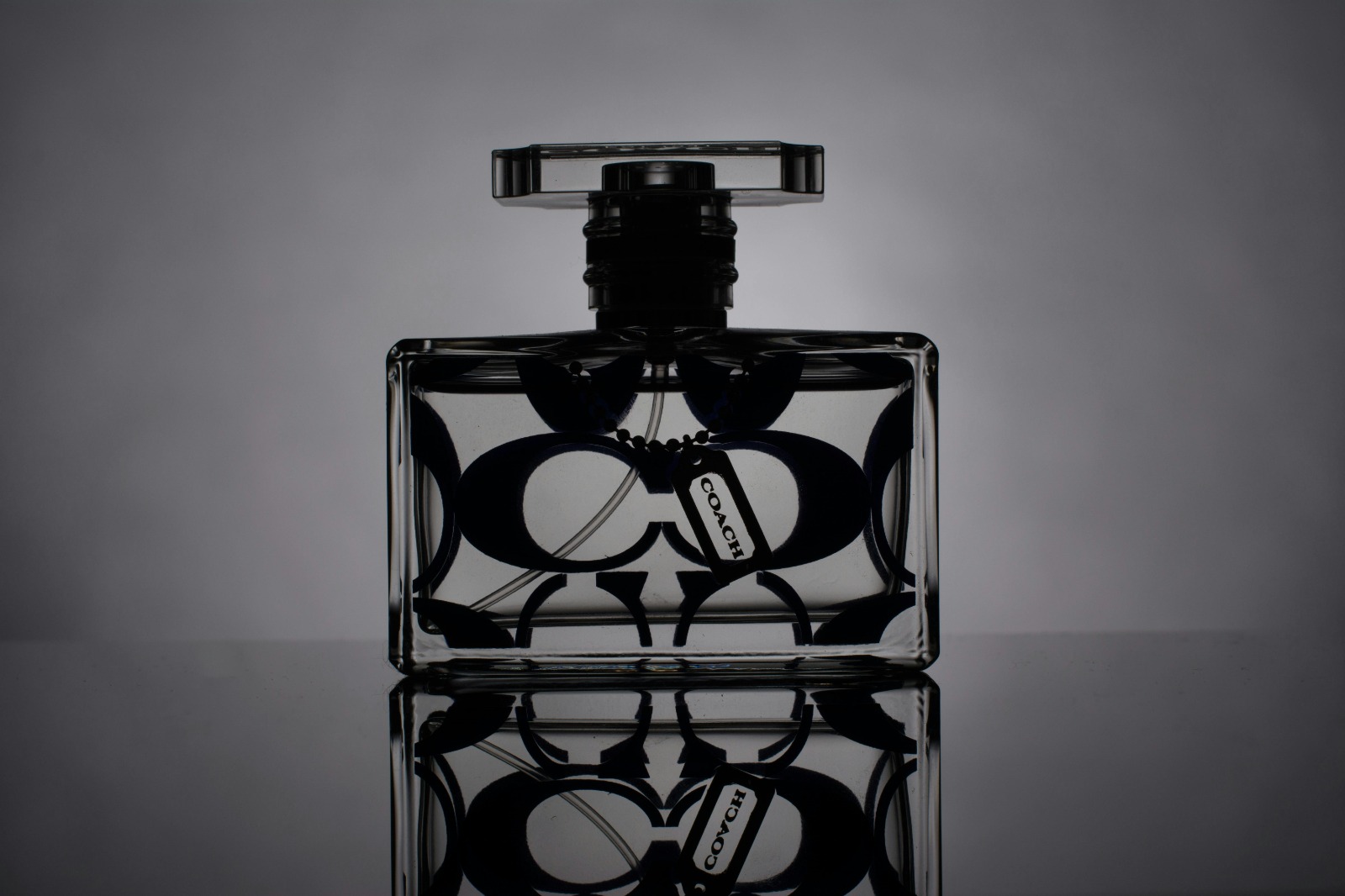 How to Try Before You Buy Perfume UK and Find Your Perfect Scent
