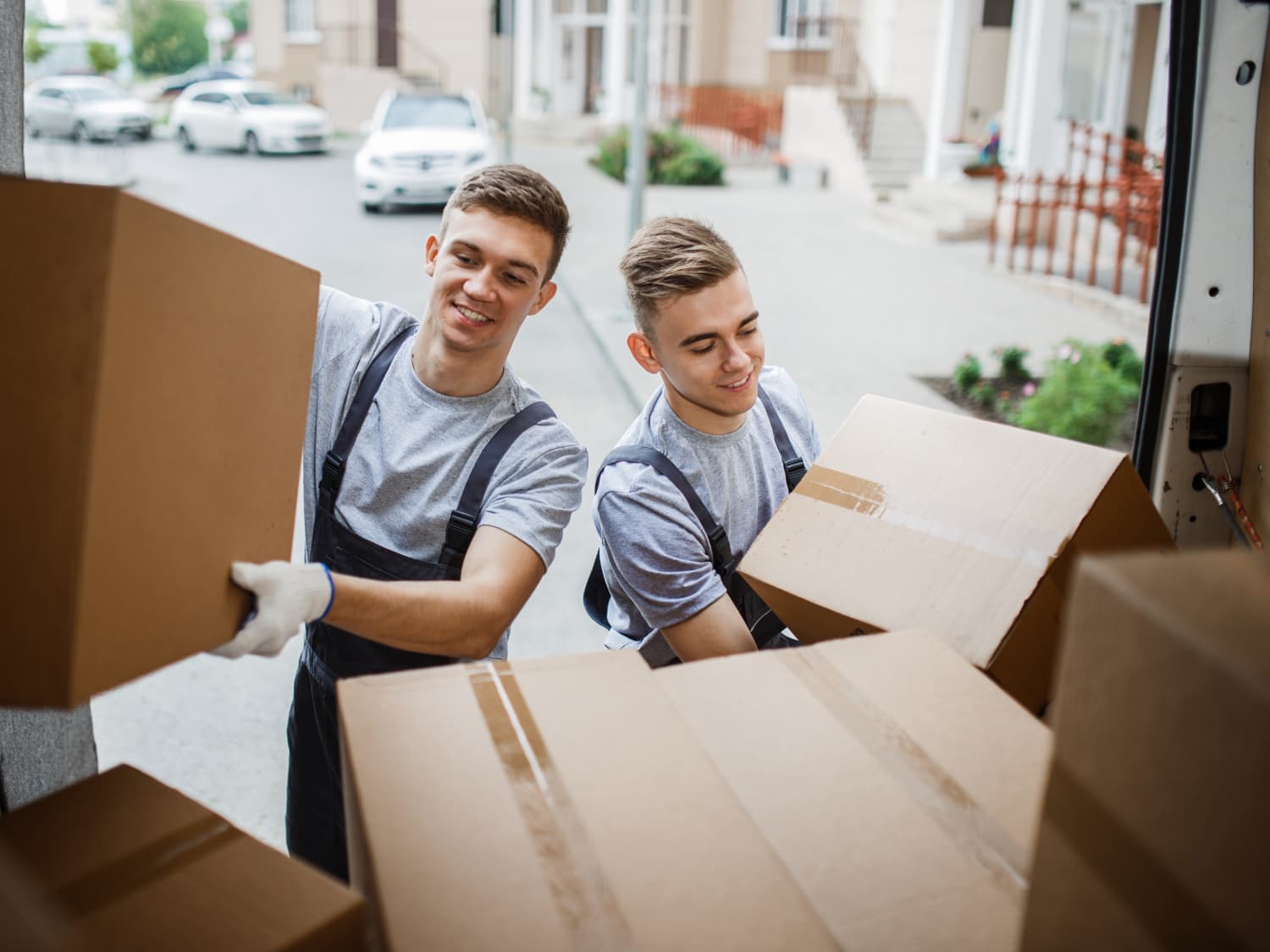 Stress-Free Small apartment movers Phoenix Services