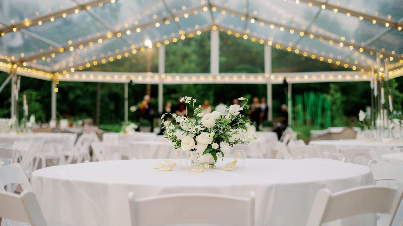 Chair Rentals with Fast and Reliable Service