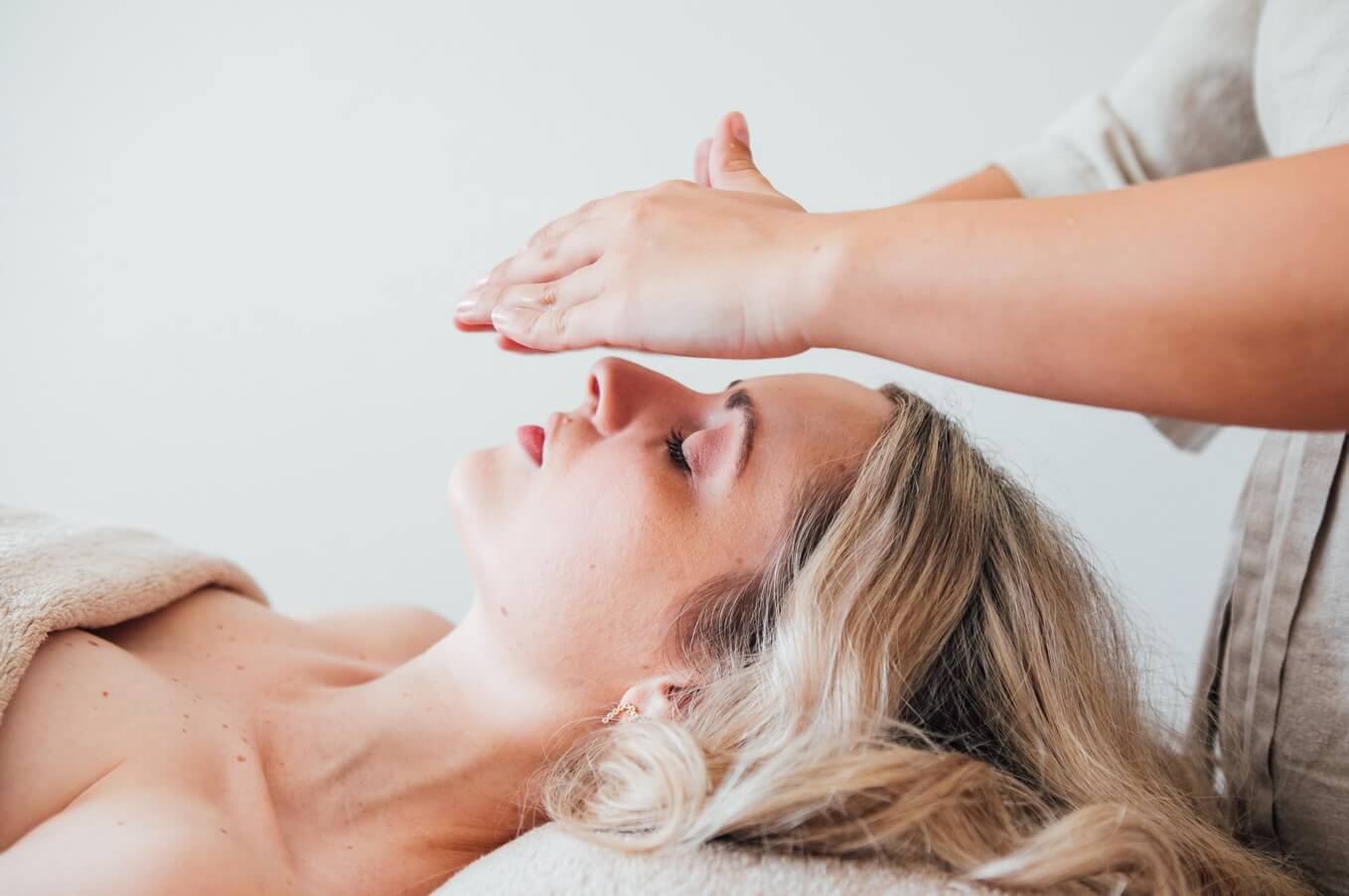 Achieve Radiant Skin with the Best Hydrafacial Honolulu